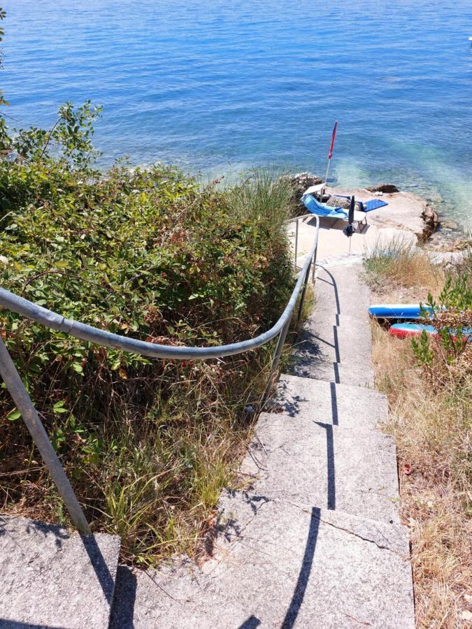 Apartmani Denis Stara Baska Luaran gambar